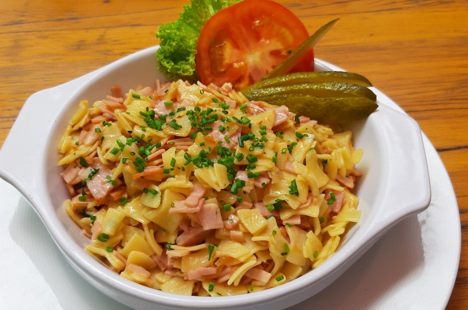 ham noodles - recipe - photo: charred_emily