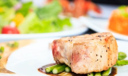 Marinated pork loin roast with asparagus - recipe - photo: crunchyFox
