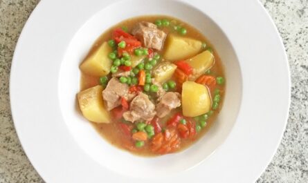 Portuguese Meat Stew - recipe - photo: bitterShark