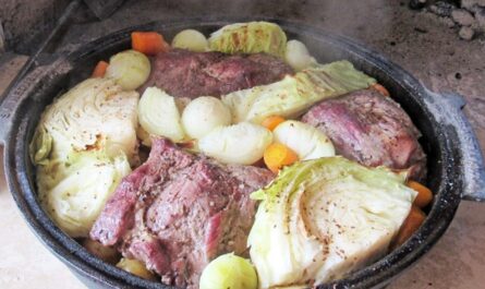 Roast pork from the Croatian Peka. - recipe - photo: ava